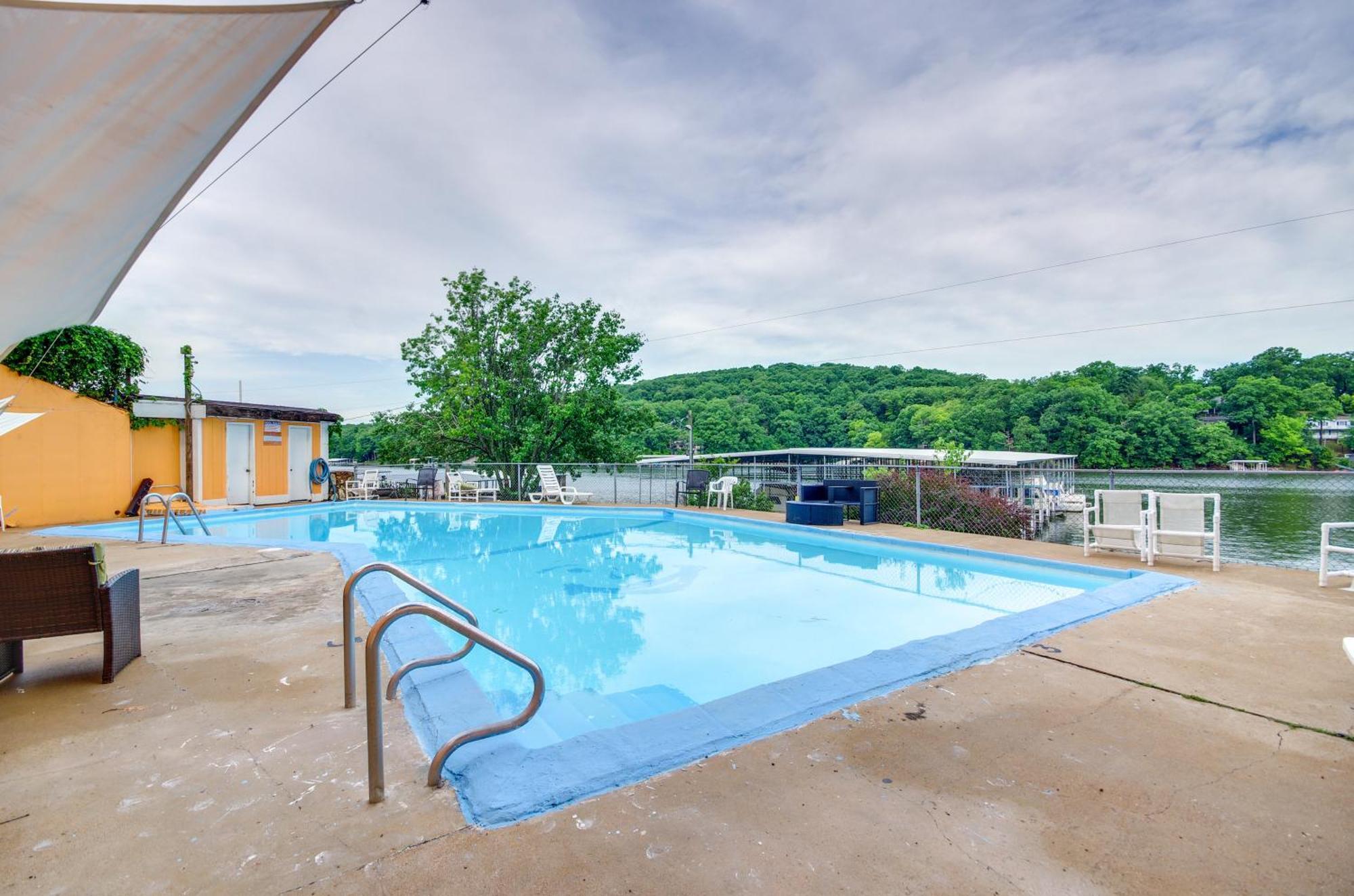 Cozy Lake Ozark Condo Rental With Grill, Pool Access Esterno foto