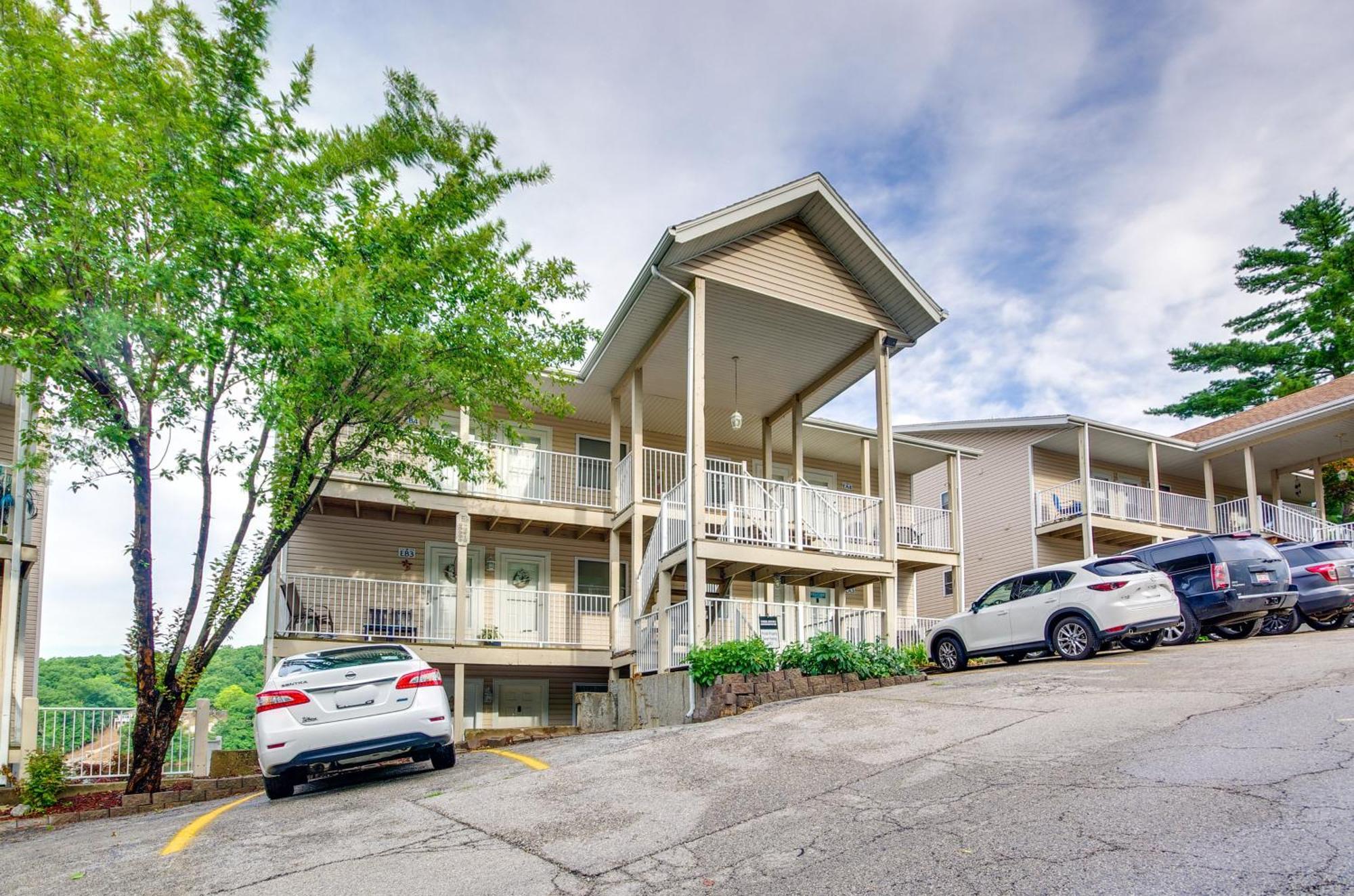 Cozy Lake Ozark Condo Rental With Grill, Pool Access Esterno foto