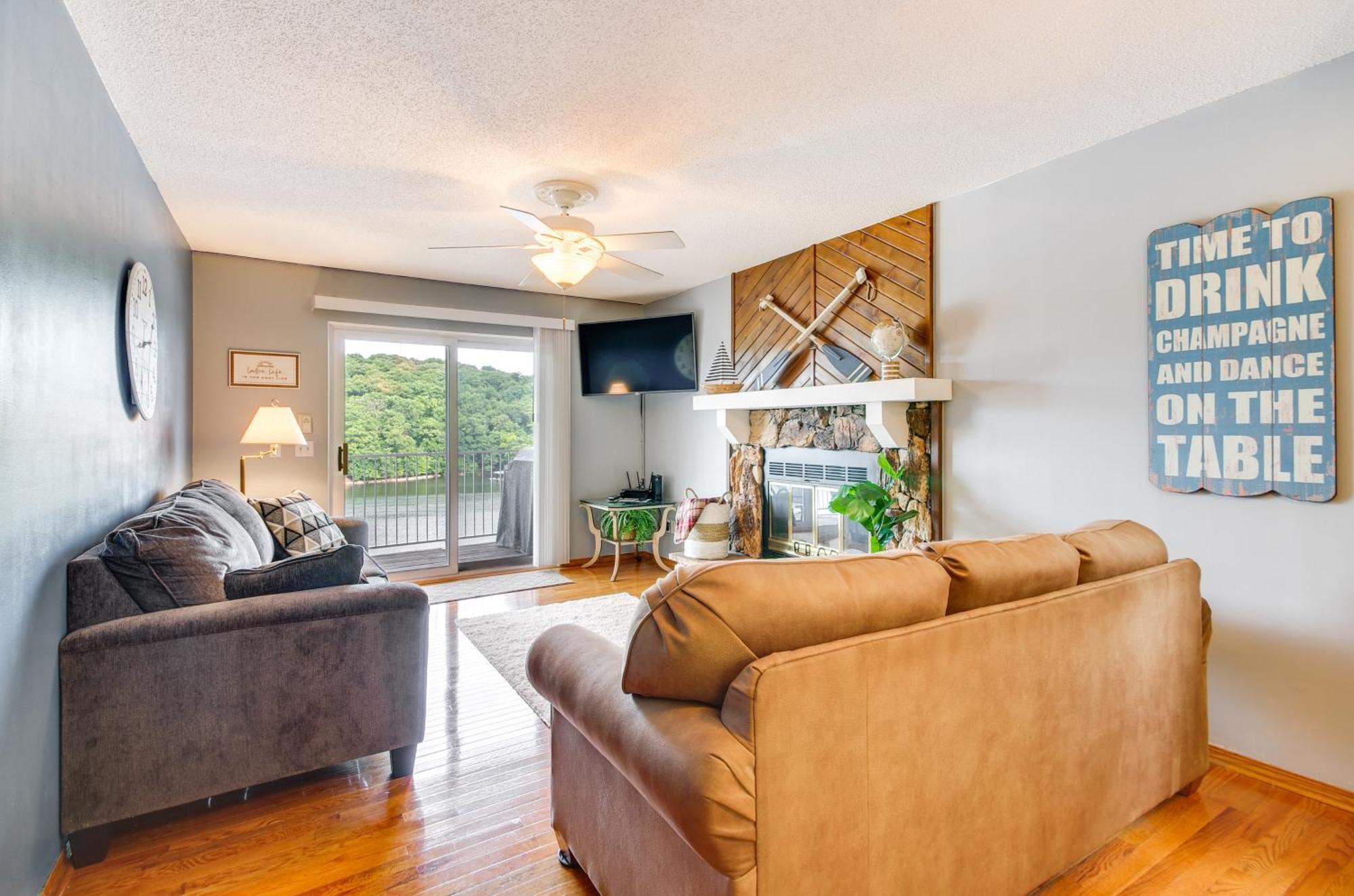 Cozy Lake Ozark Condo Rental With Grill, Pool Access Esterno foto